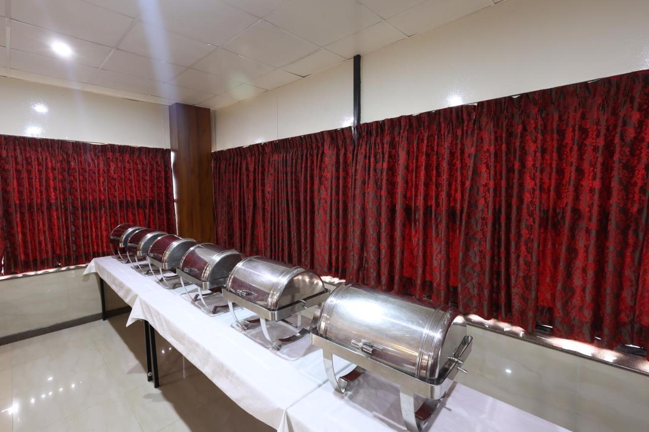 Akash Inn Shimoga Eksteriør bilde
