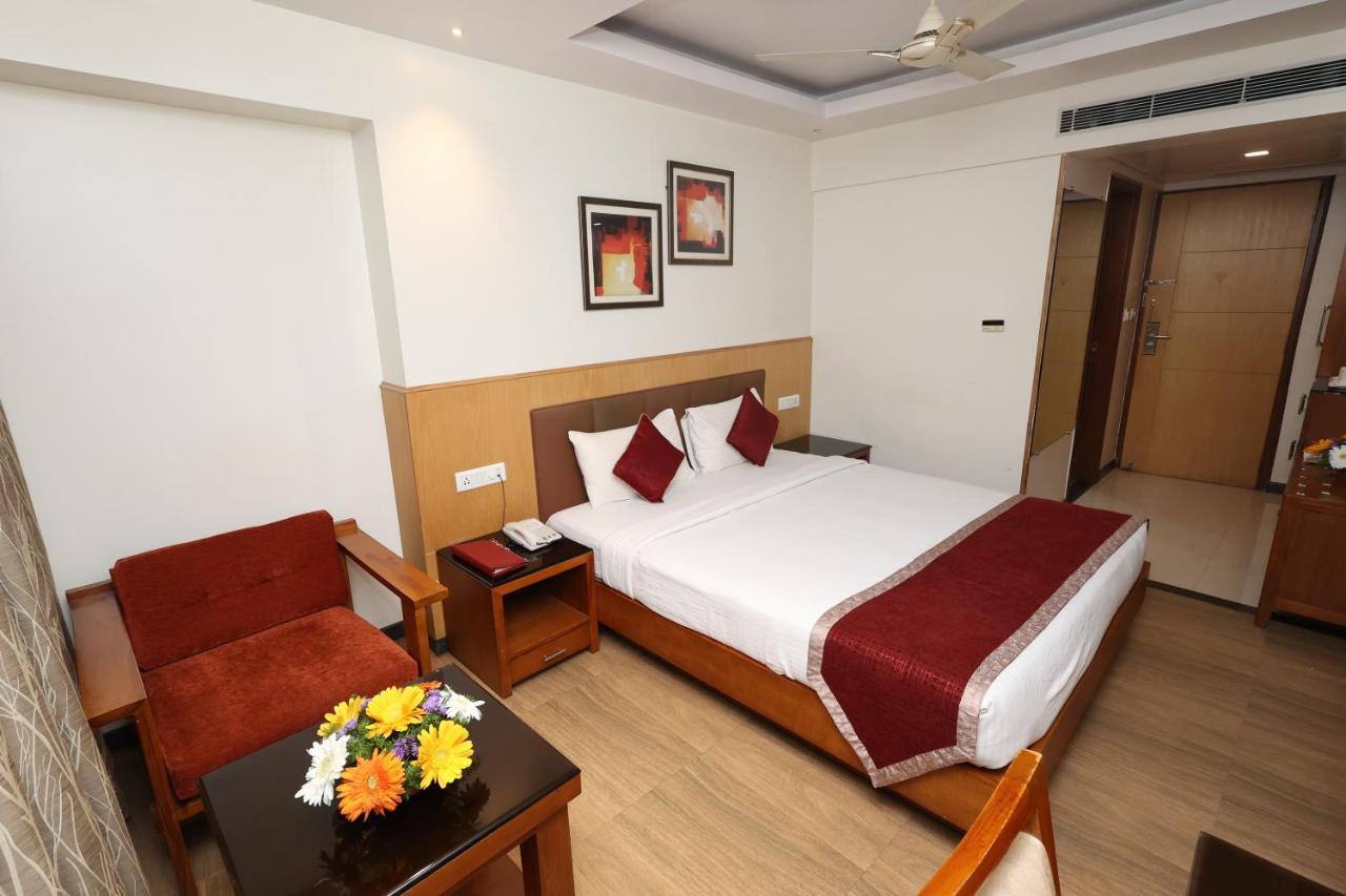 Akash Inn Shimoga Eksteriør bilde